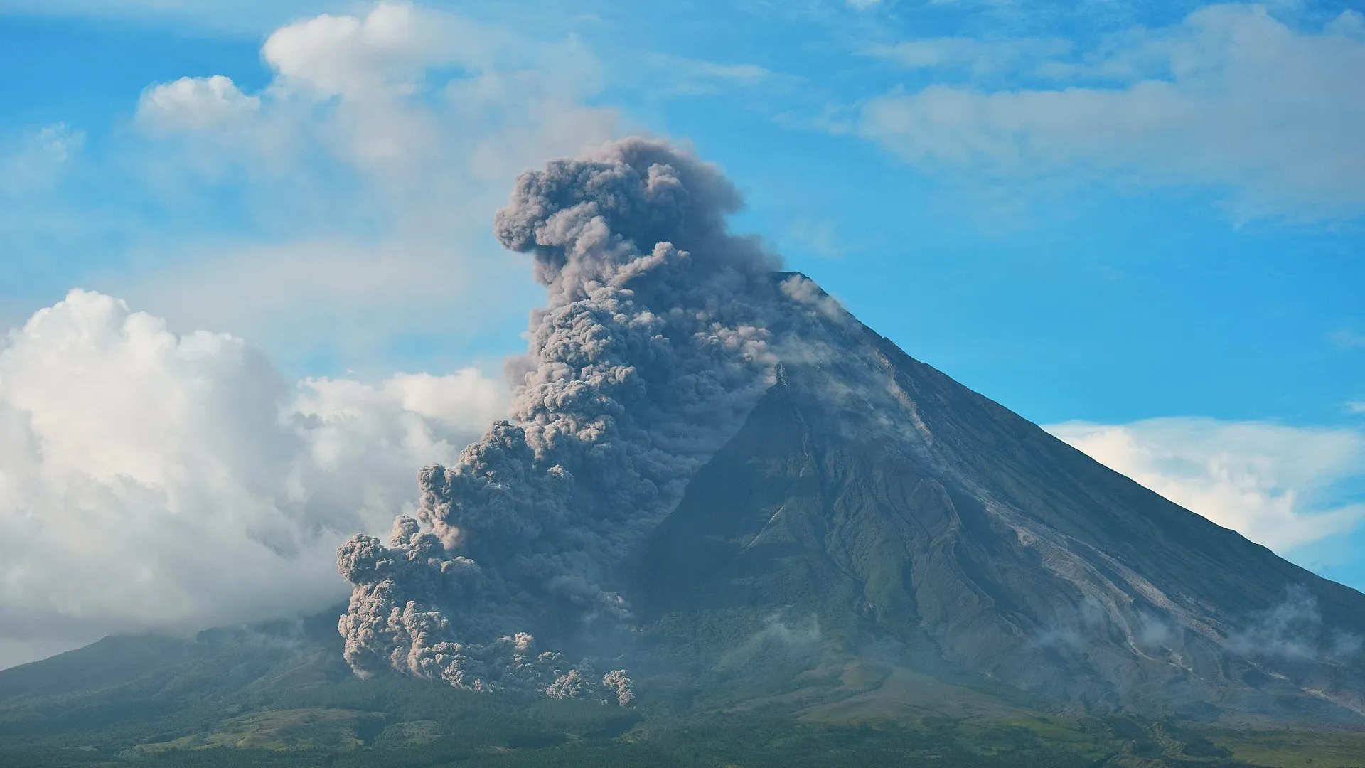 Volcán Mayon, Albay